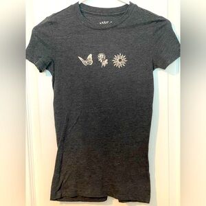 Aeropostale Women’s Tee Size XS